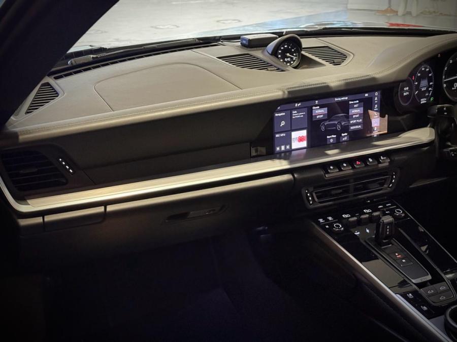 911 992 CARRERA S - Image 10